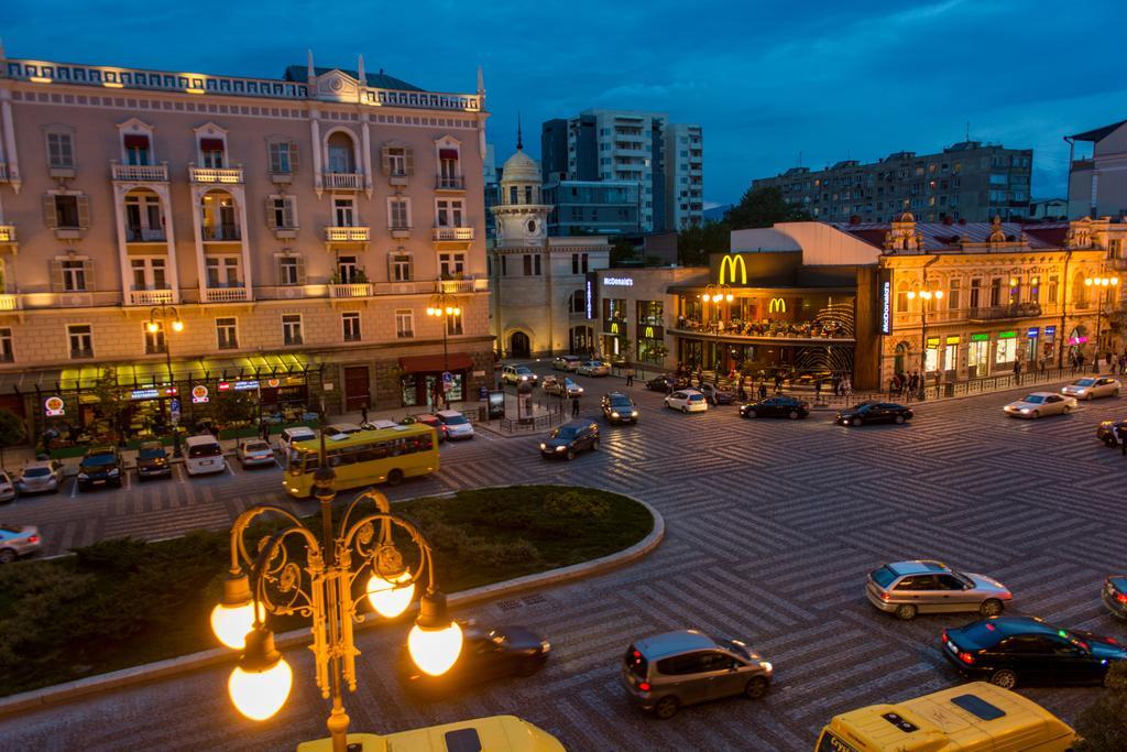 Dat Exx Apartments On Marjanishvili Tbilisi ภายนอก รูปภาพ