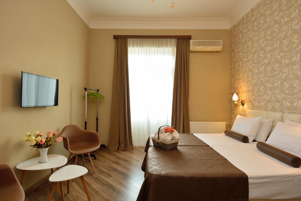 Dat Exx Apartments On Marjanishvili Tbilisi ภายนอก รูปภาพ